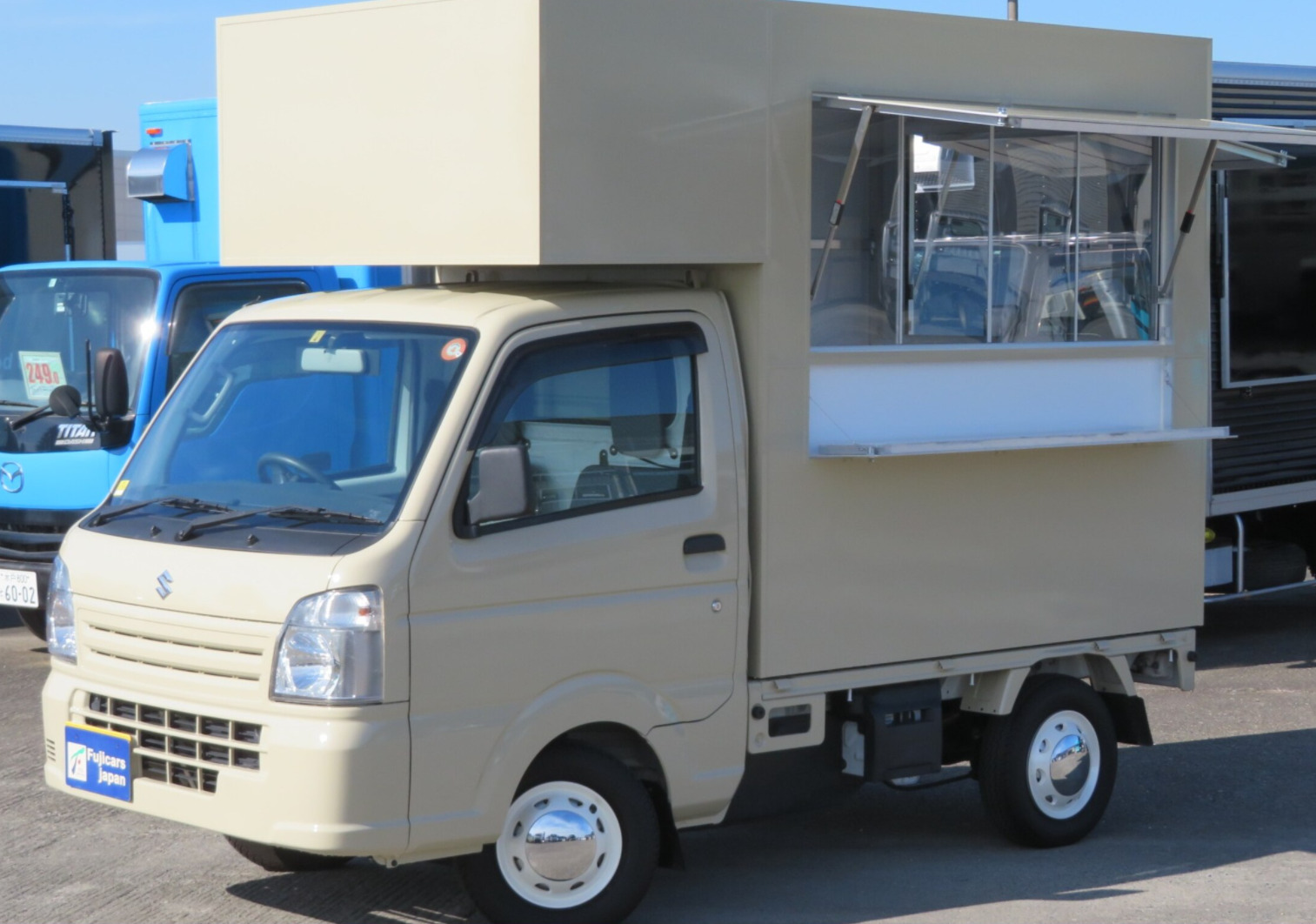 おしゃれなキッチンカー 移動販売車 の製作方法を徹底解説 内装で差を付ける4つのポイントも紹介 キッチンカー相談の窓口